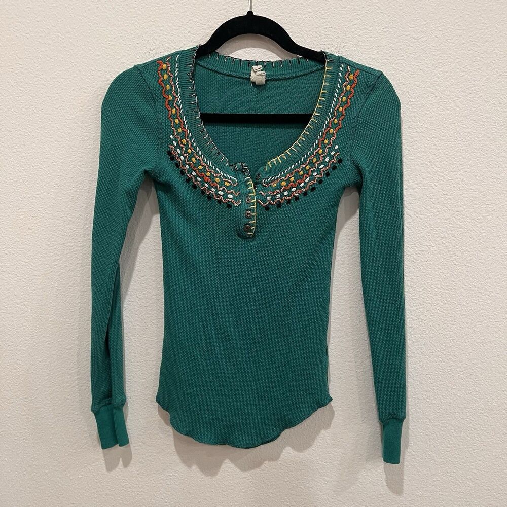 FP We The Free Green Waffle Knit Thermal Embroidered Long Sleeve Henley XS